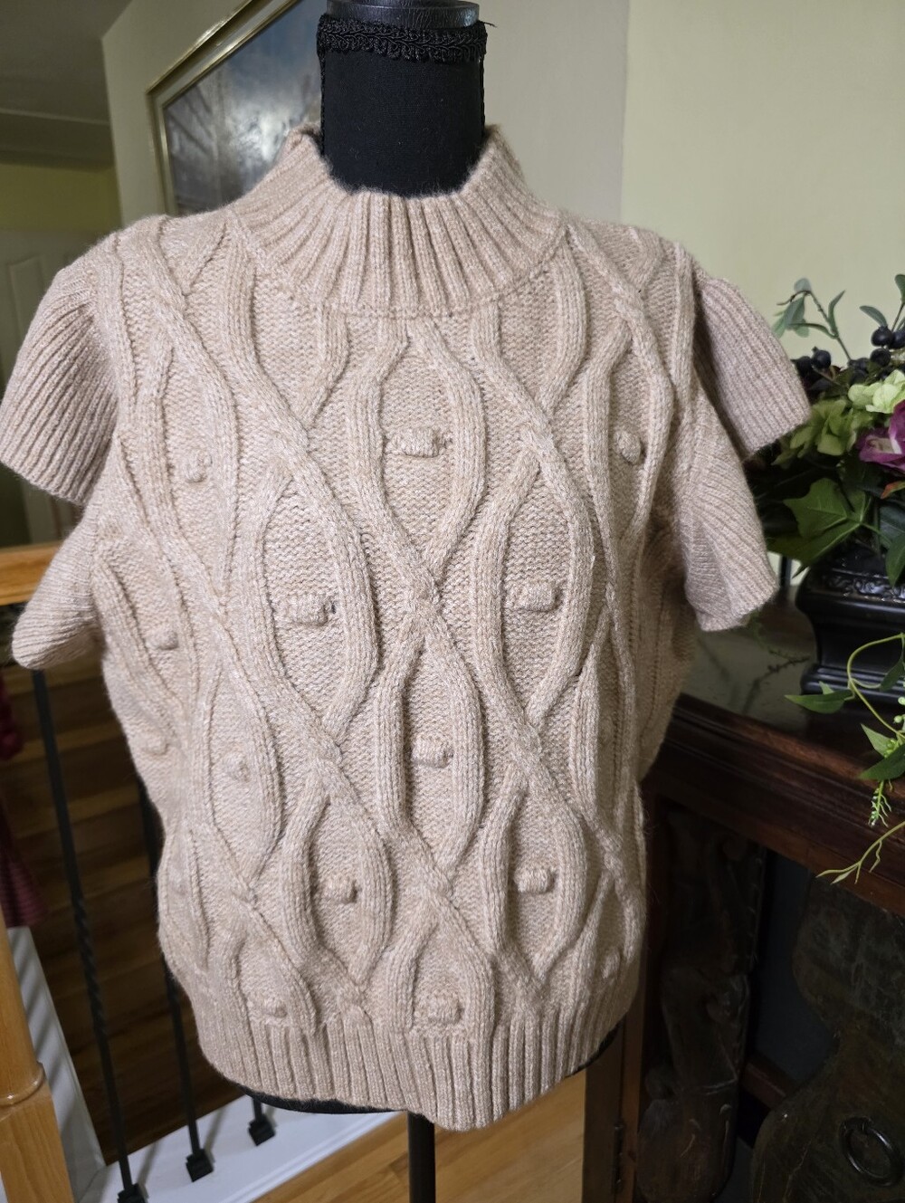 J. MARIE Beige Cable Knit Short Sleeve Turtleneck Sweater - Classic Neutral XL